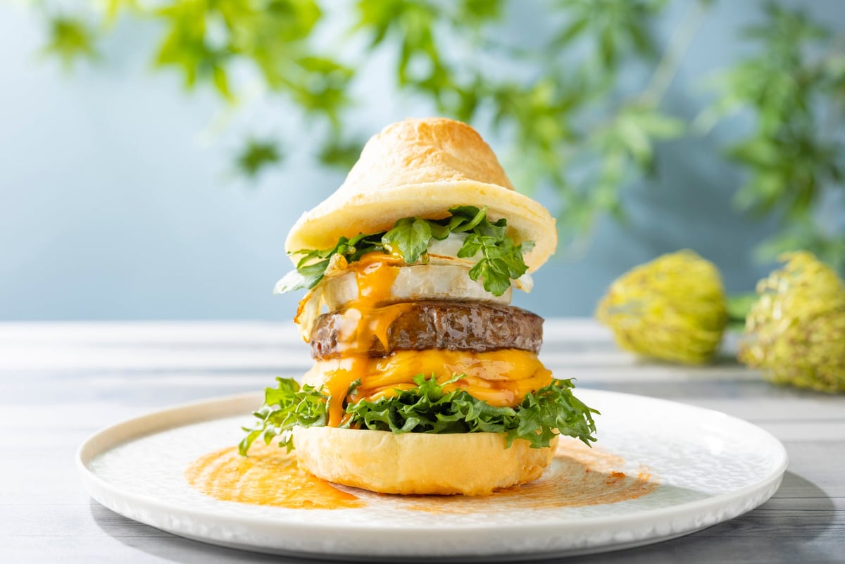 Summer-Exclusive Fuji Burger with Koshu Wine Beef and Venison at Fuji Marriott Hotel Yamanakako