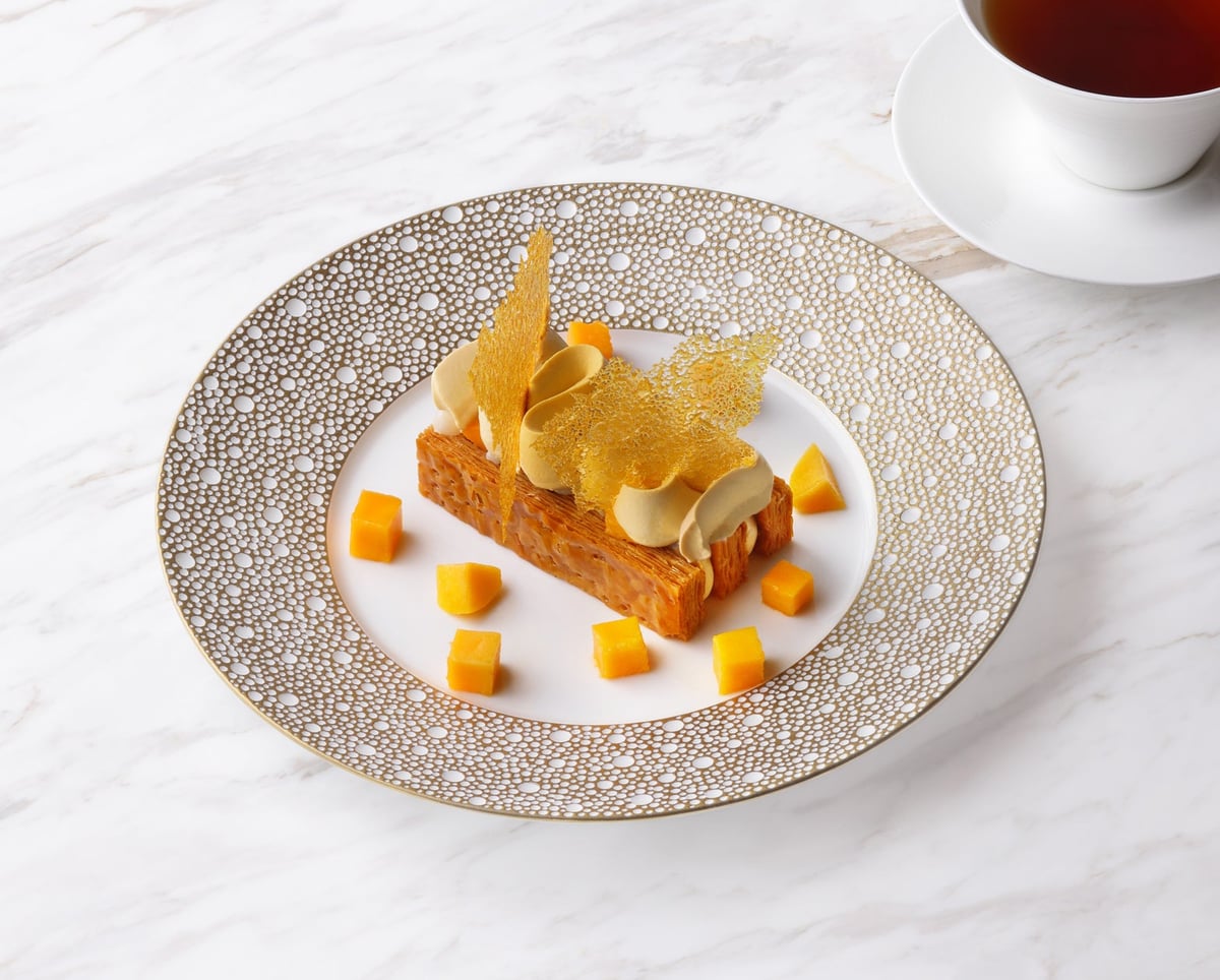 New Desserts Unveiled at Pierre Hermé Paris in Aoyama
