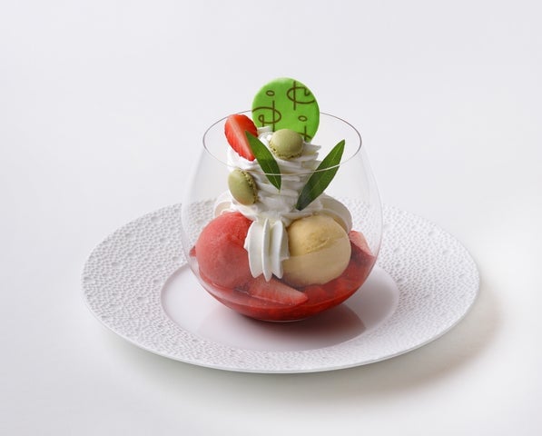 New Desserts Unveiled at Pierre Hermé Paris in Aoyama – photo 5
