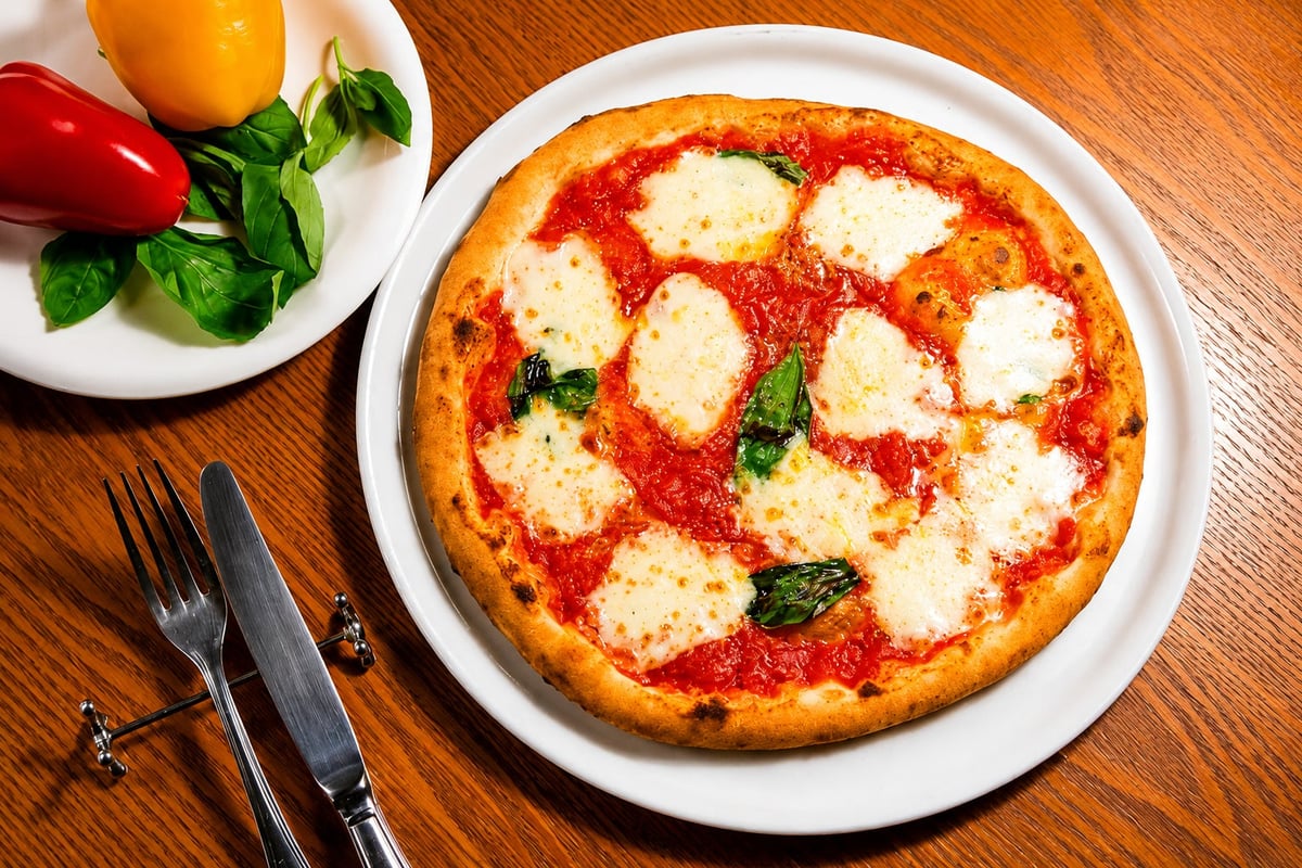 New Pizza Stand Opens in Yokohama Offering Affordable Margherita Pizza – photo 3
