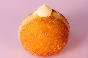 Yokohama's Hotel New Grand and Giraffa Collaborate on Special Curry Bread for Hamafes – photo 4