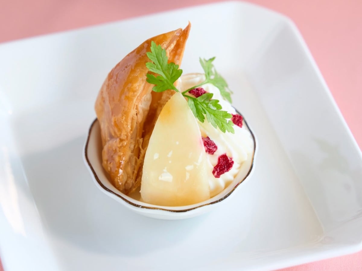 White Peach Custard Pie
