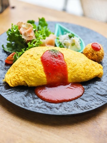 Summer-Exclusive Cold Pasta at Antiqua Tree Cafe in Osaka, Available Now