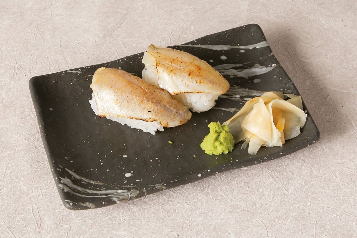 Seared Blackthroat Seaperch Sushi (2 pieces) — ¥480 (tax included¥528)