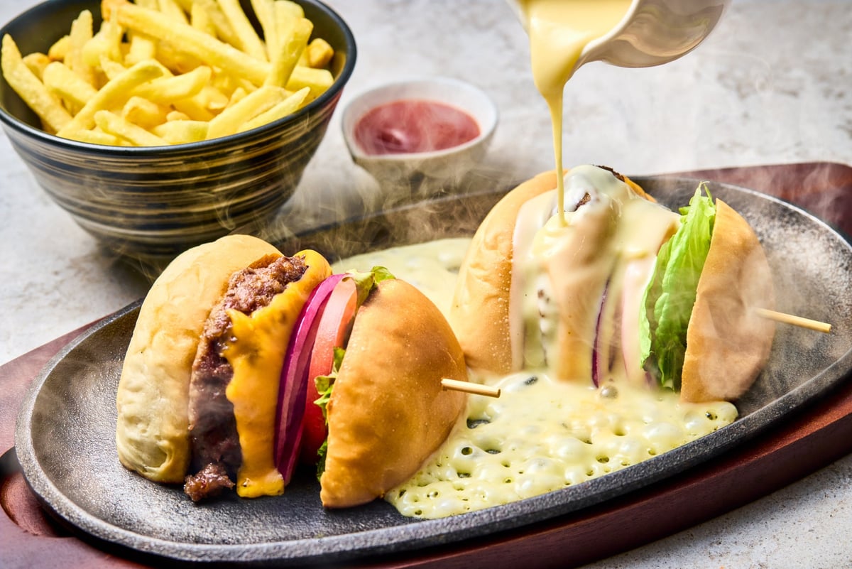Courtyard by Marriott Okinawa Resort Opens Restaurant and Lounge Reservations June 15