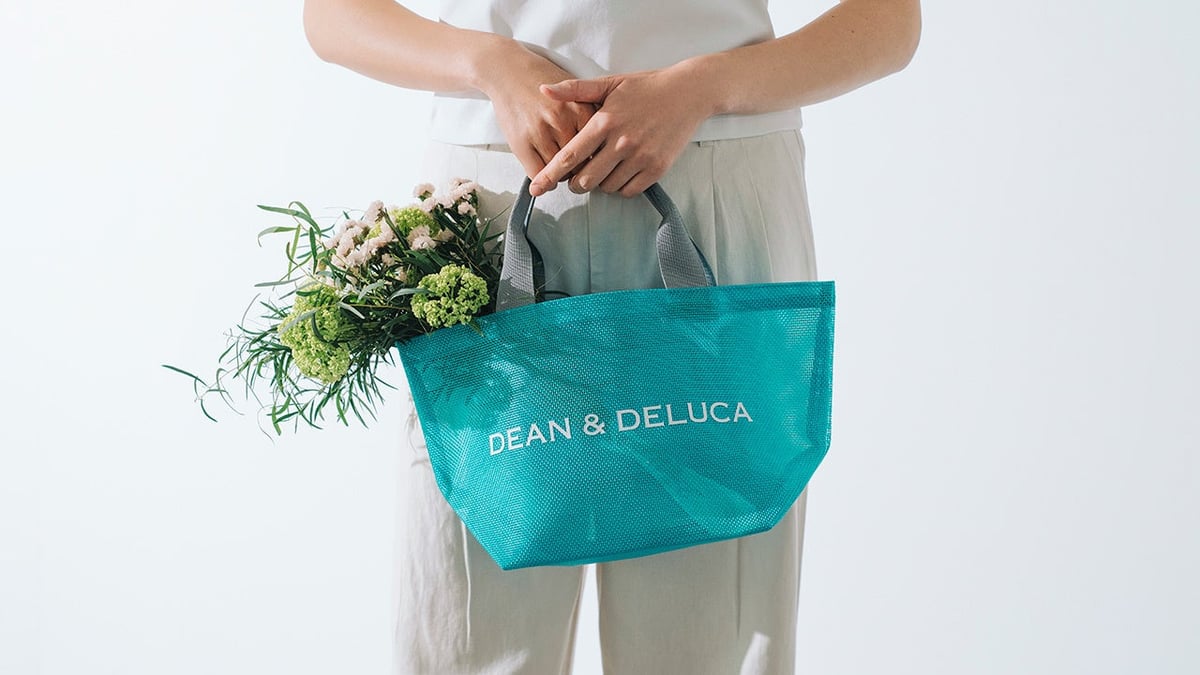 DEAN & DELUCA Turquoise Mesh Tote Bags in Tokyo from June 16