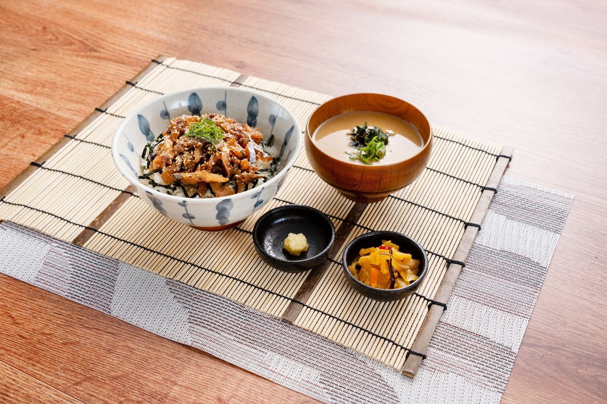 Oita Local Cuisine: Ryukyu Bowl — ¥980 (tax included)