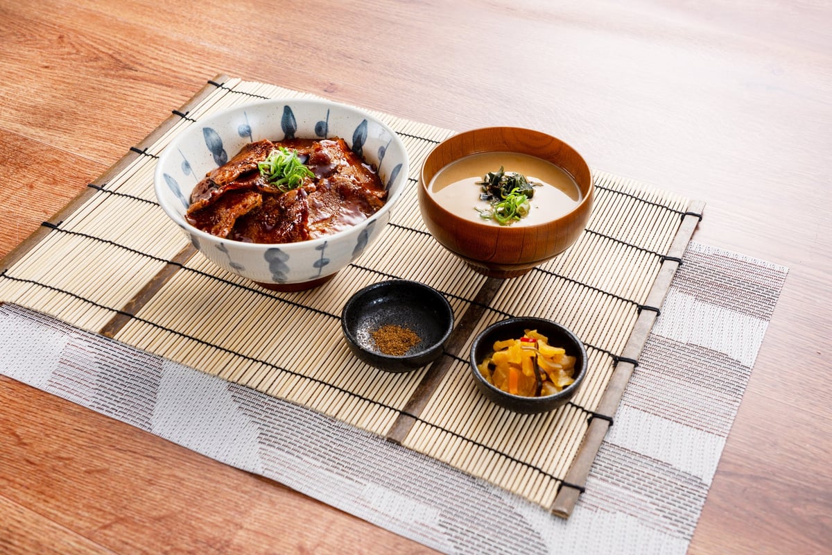 Obihiro Specialty: Pork Bowl — ¥980 (tax included)