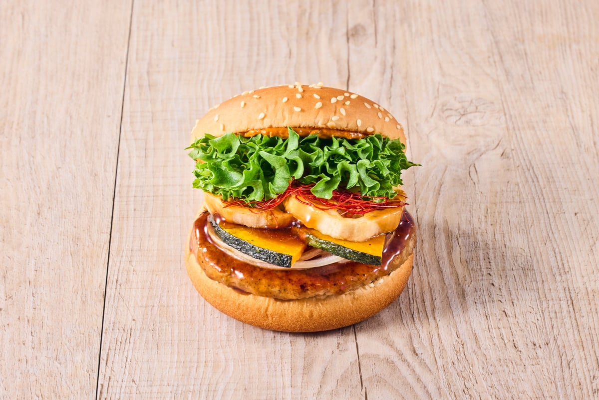 Experience Japanese Flavors with Two New Burgers at Freshness Burger, Japan from June 10 – photo 5
