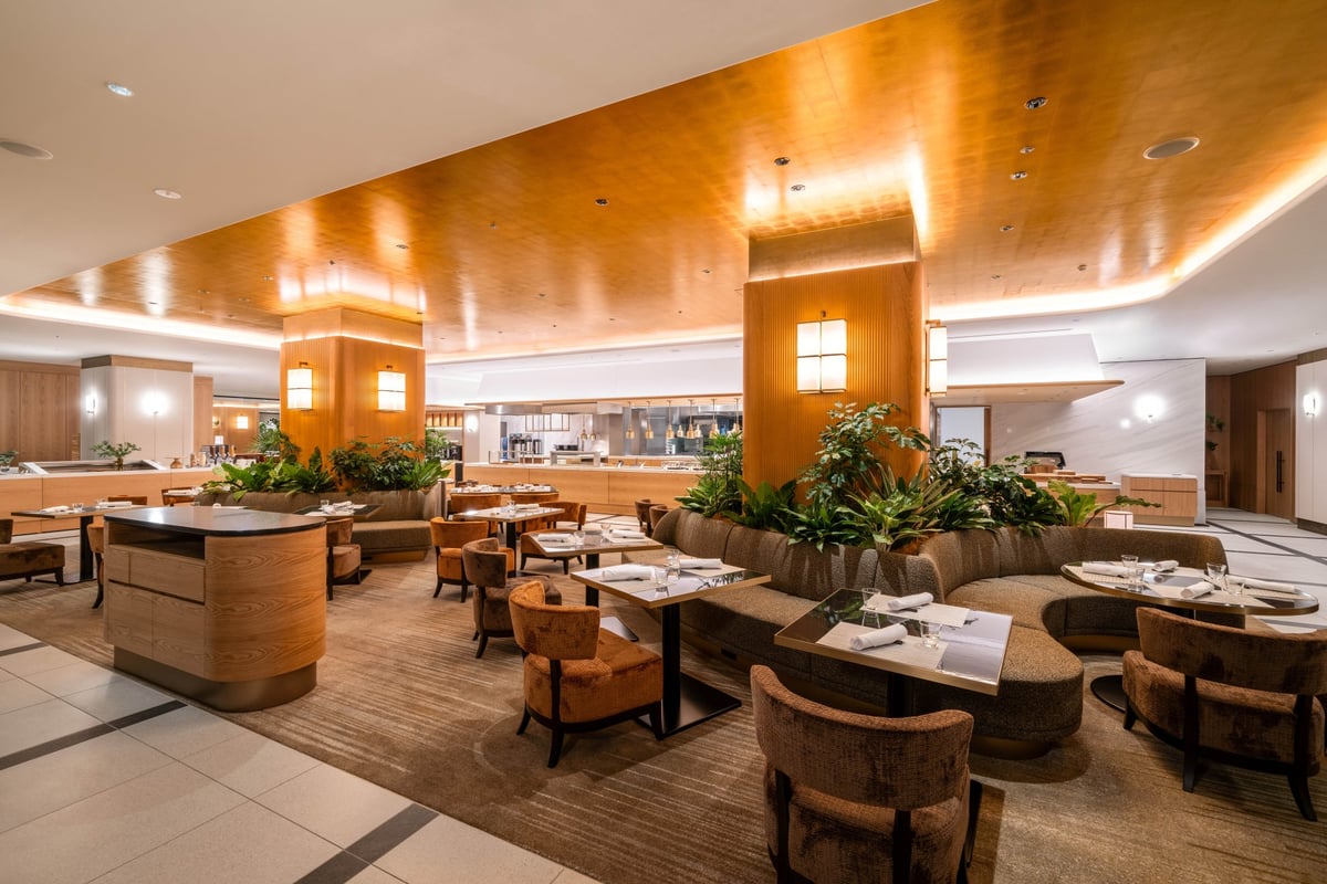 Hawaiian Buffet at RIHGA Royal Hotel Osaka from July 15