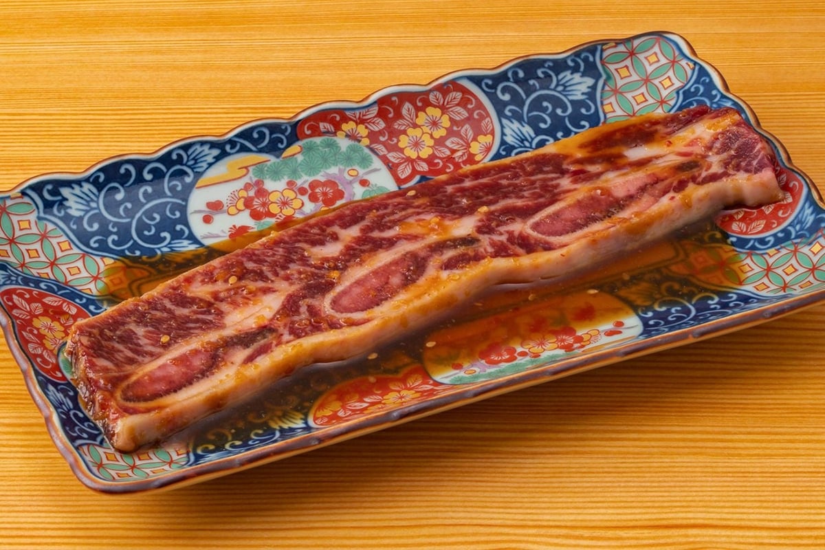 Bone-in Single Rib — ¥990 (tax included ¥1,089)