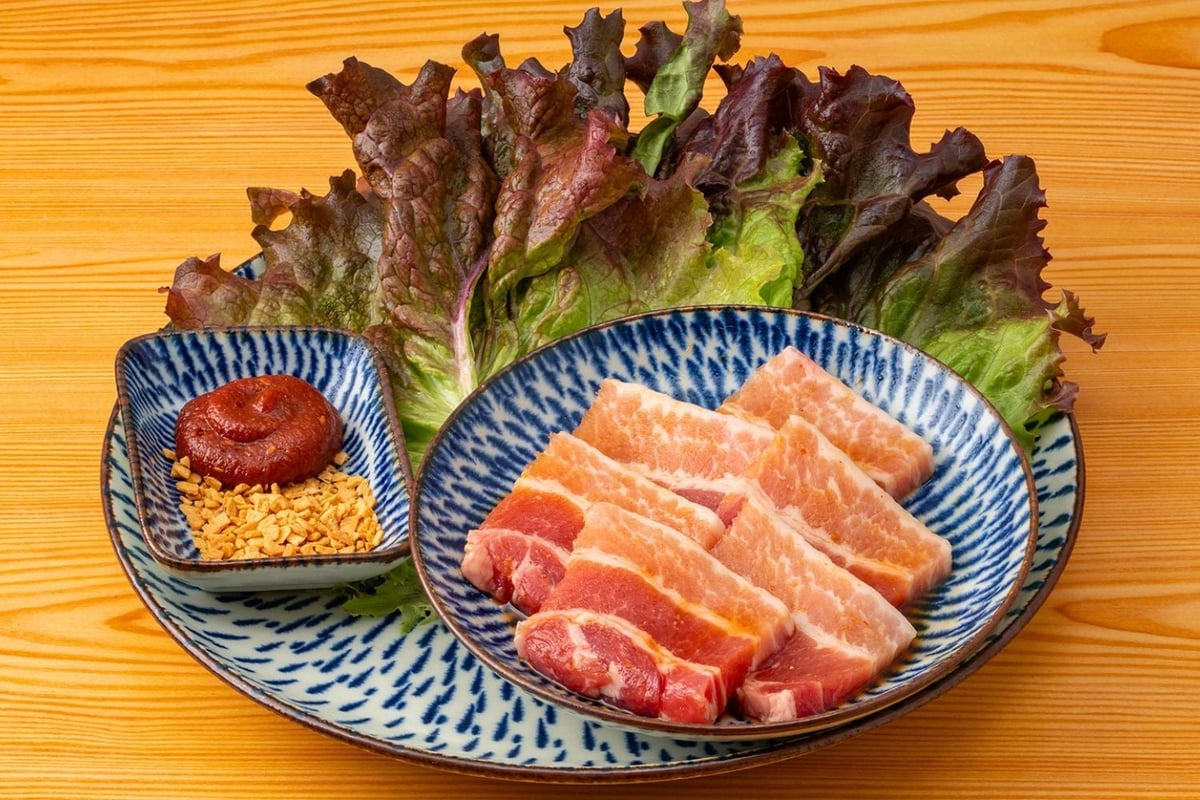Samgyeopsal — ¥890 (tax included ¥979)