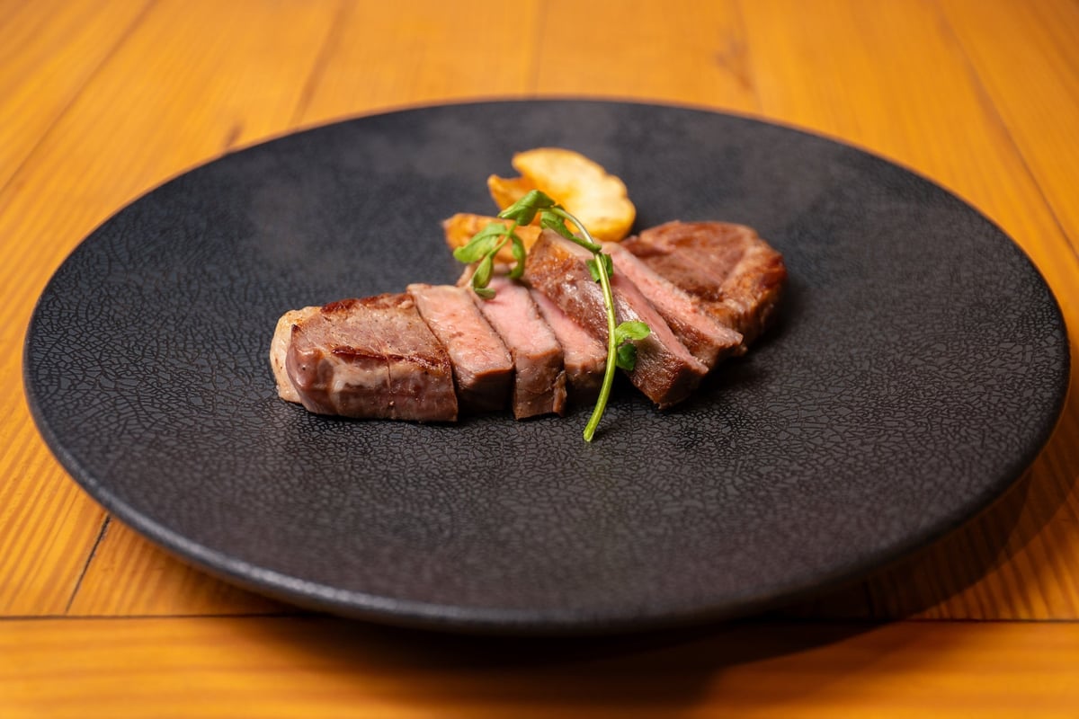Meat Winery All-You-Can-Eat Steak Plan in Akihabara from June 11