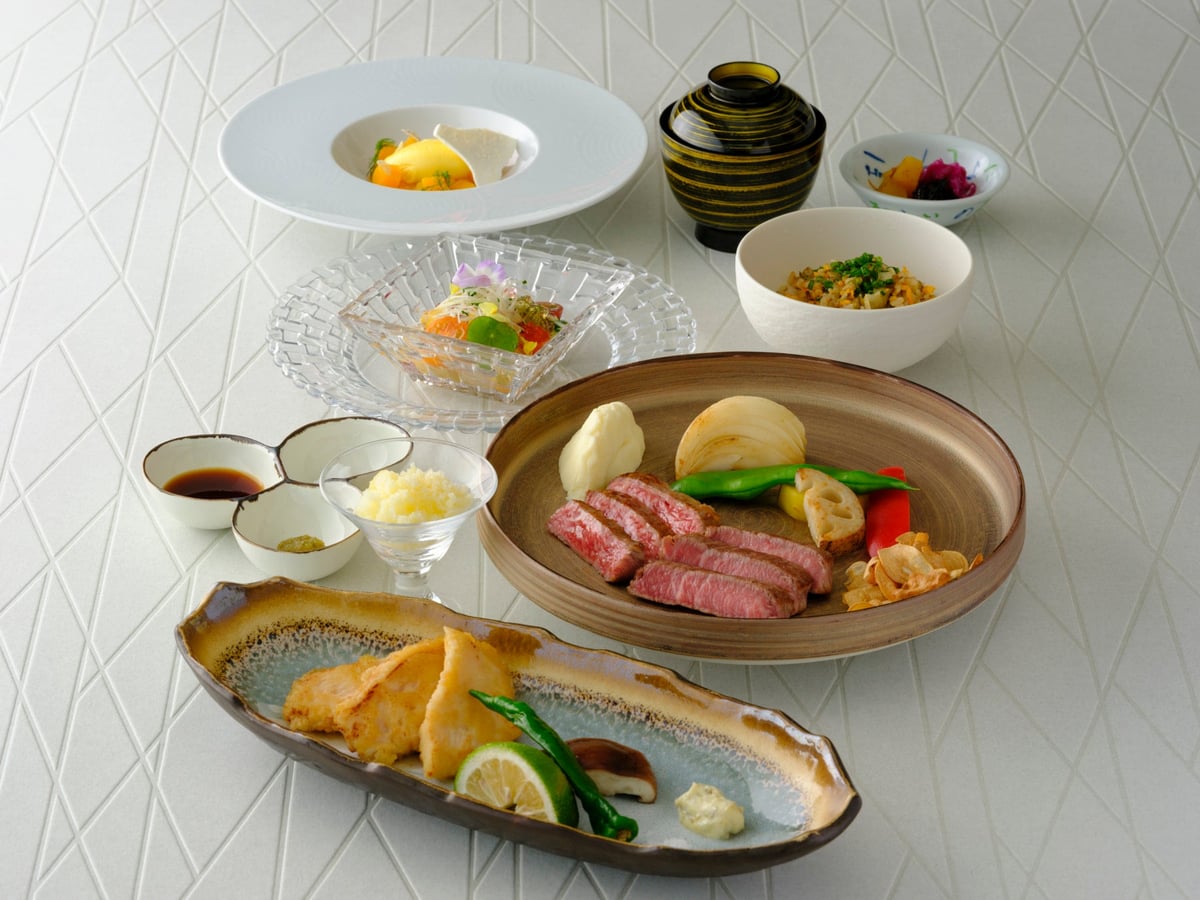 Dinner Ajisai ¥15,000 (tax included)