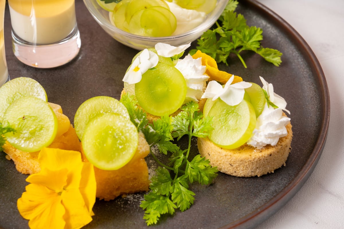 Peach and Shine Muscat Afternoon Tea at Nagoya's The Living Room with SKY BAR From July 1 – photo 3