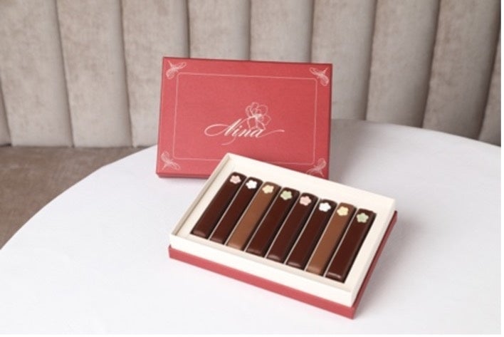Bar Chocolat Gift Set with 8 Bars — ¥5,400 (tax included)