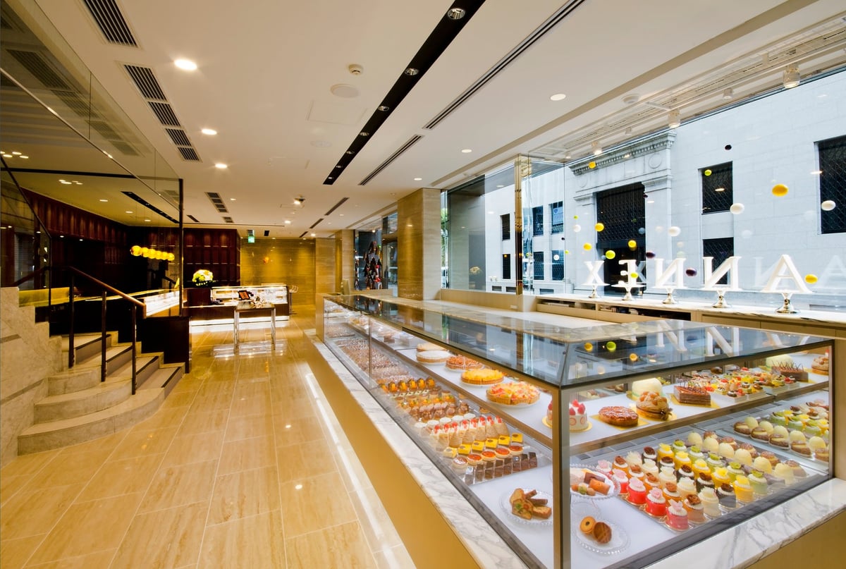 1st Floor Cake & Chocolate Shop