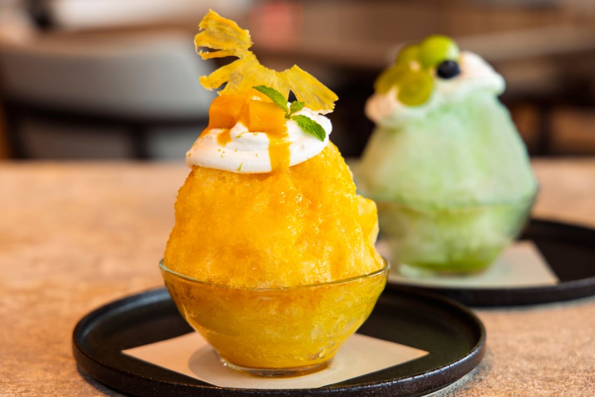 Mango shaved ice ¥1,800 (tax included)