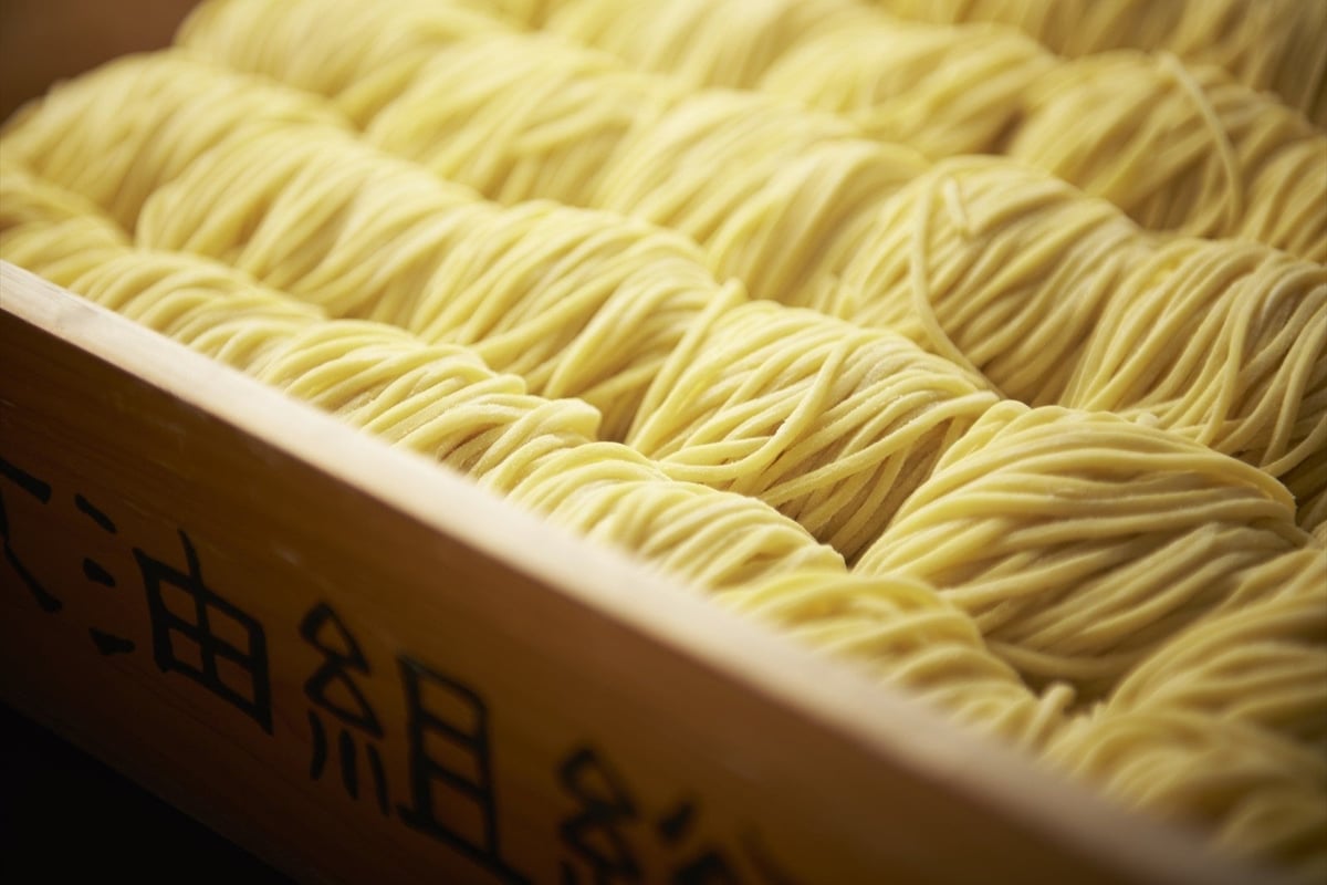 Homemade noodles developed in collaboration with a long-established noodle maker