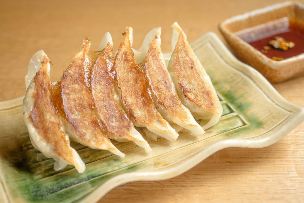 Ryo Sho's Grilled Ryo Sho Gyoza (10 pieces) — ¥972 (tax included)
