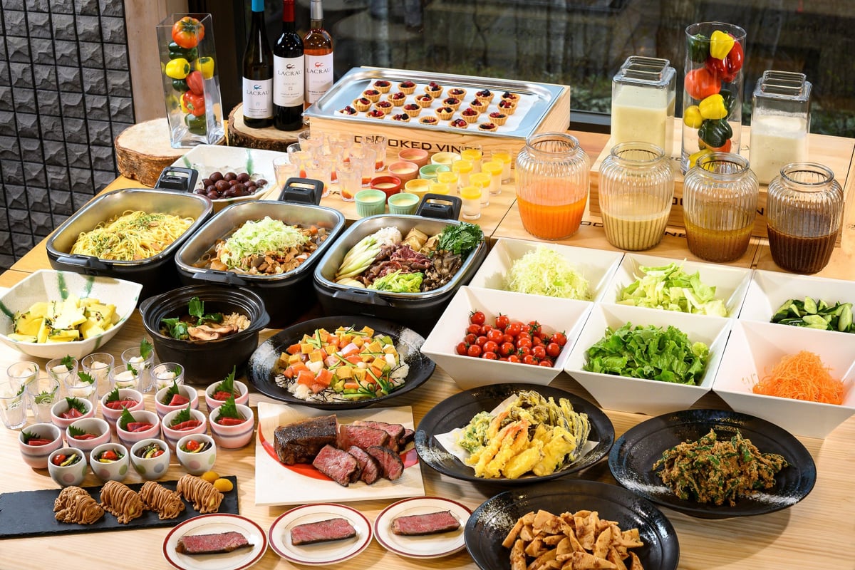Tsumagoi Premium Buffet — Summer Harvest Festival — ¥16,000 (tax included).