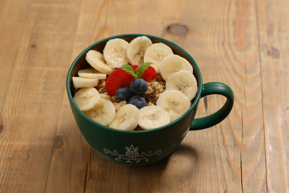Açai bowl (tax included ¥869)