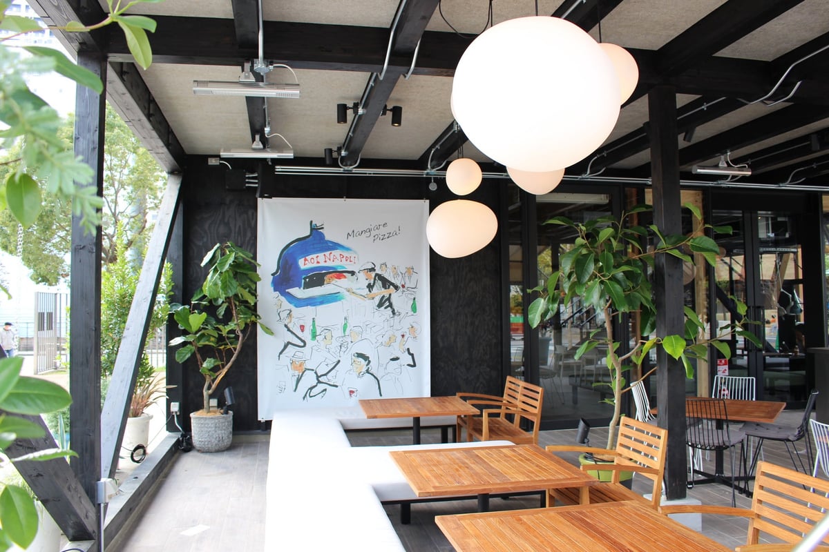 1F Terrace seating