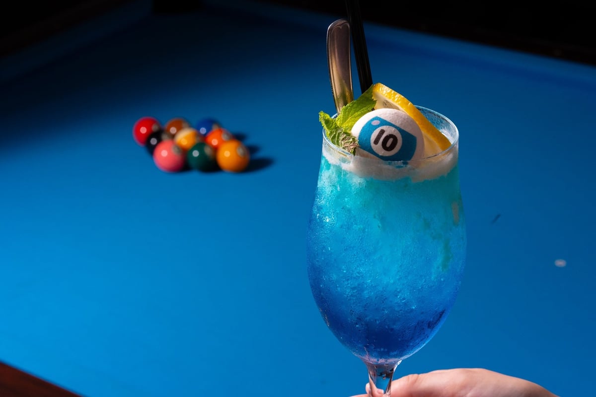 Bagus in Tokyo Offers Free Limited-Edition Billiards Badge with Original Summer Drinks