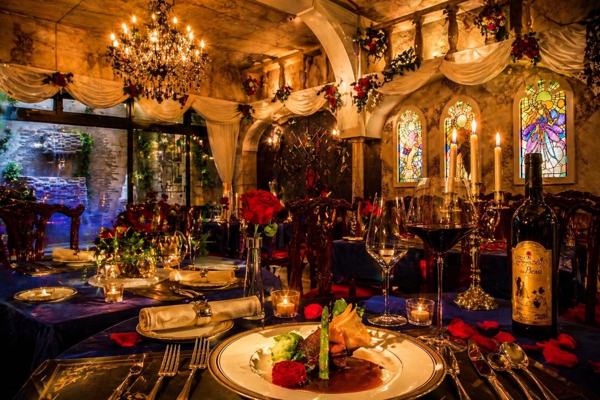 Beauty & the Beast Cafe in Yokohama Debuts 10th Anniversary Dinner Course