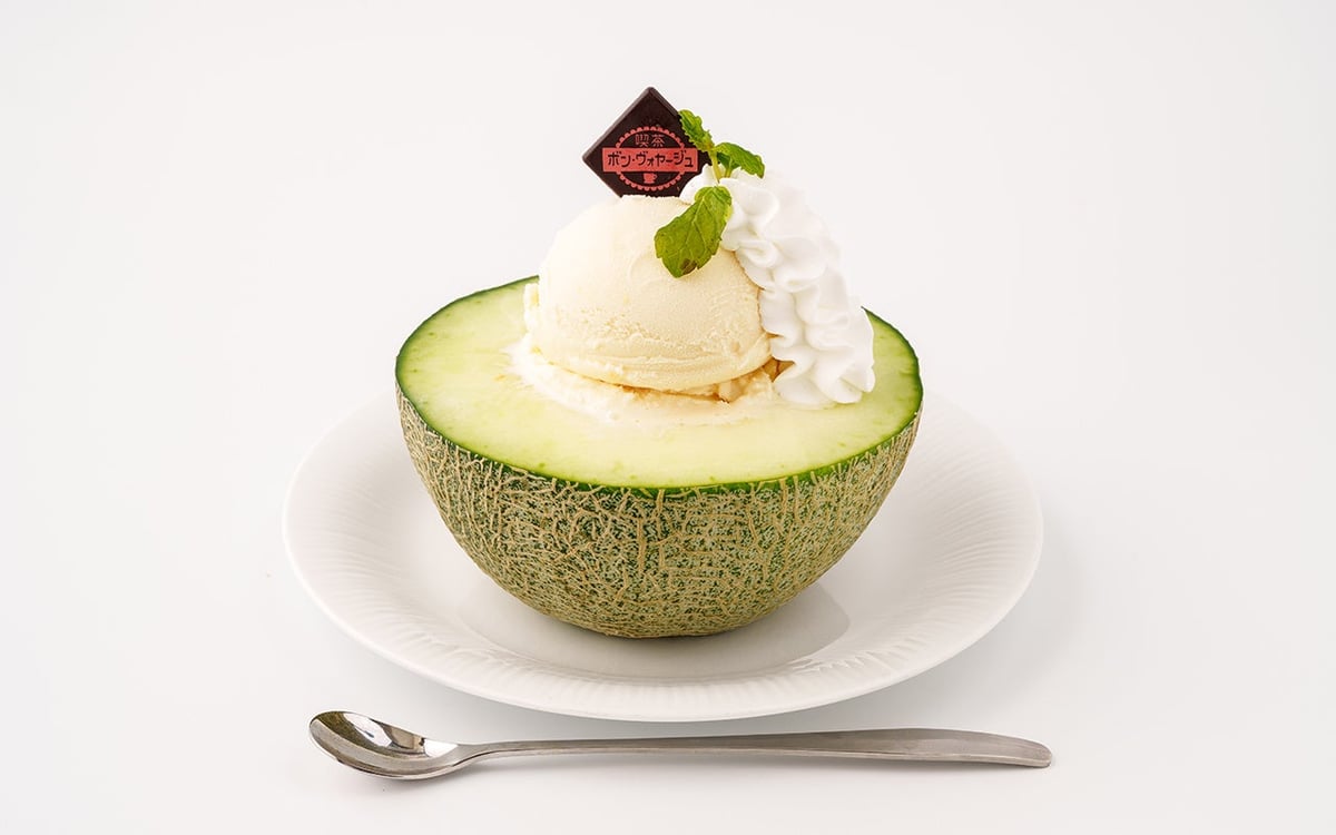 Melon Ice Cream ¥1,800 (tax included)