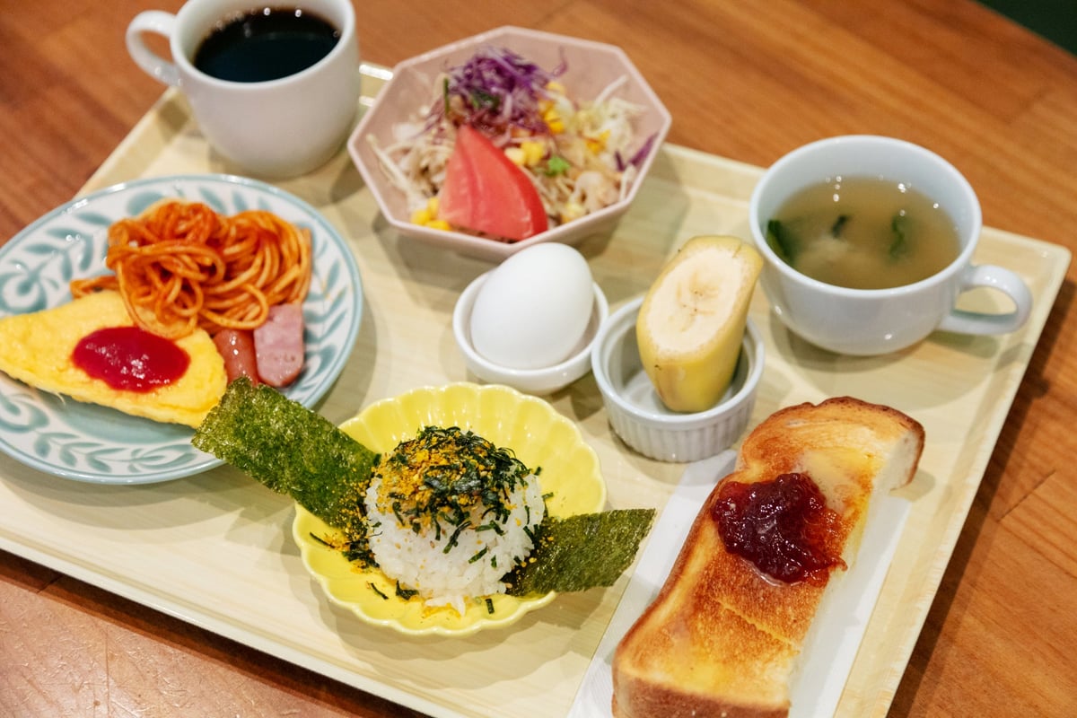 Top-Ranked 'Boushi Pan' Celebrated at SUPER LOCAL SHOP Tosatosa 2nd Anniversary Event in Osaka
