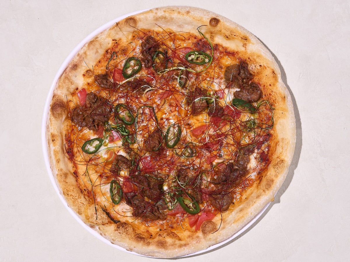 Korean BBQ Pizza — ¥2,750 (tax included)