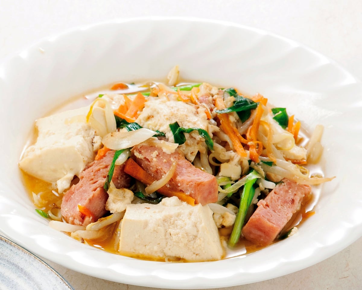 Free Pork Rice Ball at New FOOD LAB Okinawa Champuru Pop-Up in Tachikawa TachiHi