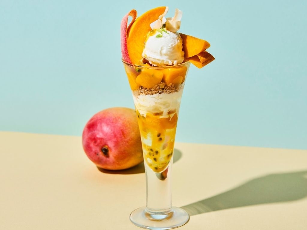 Price: ¥1,800 (tax included ¥1,980). Drink included: ¥2,050 (tax included ¥2,255).