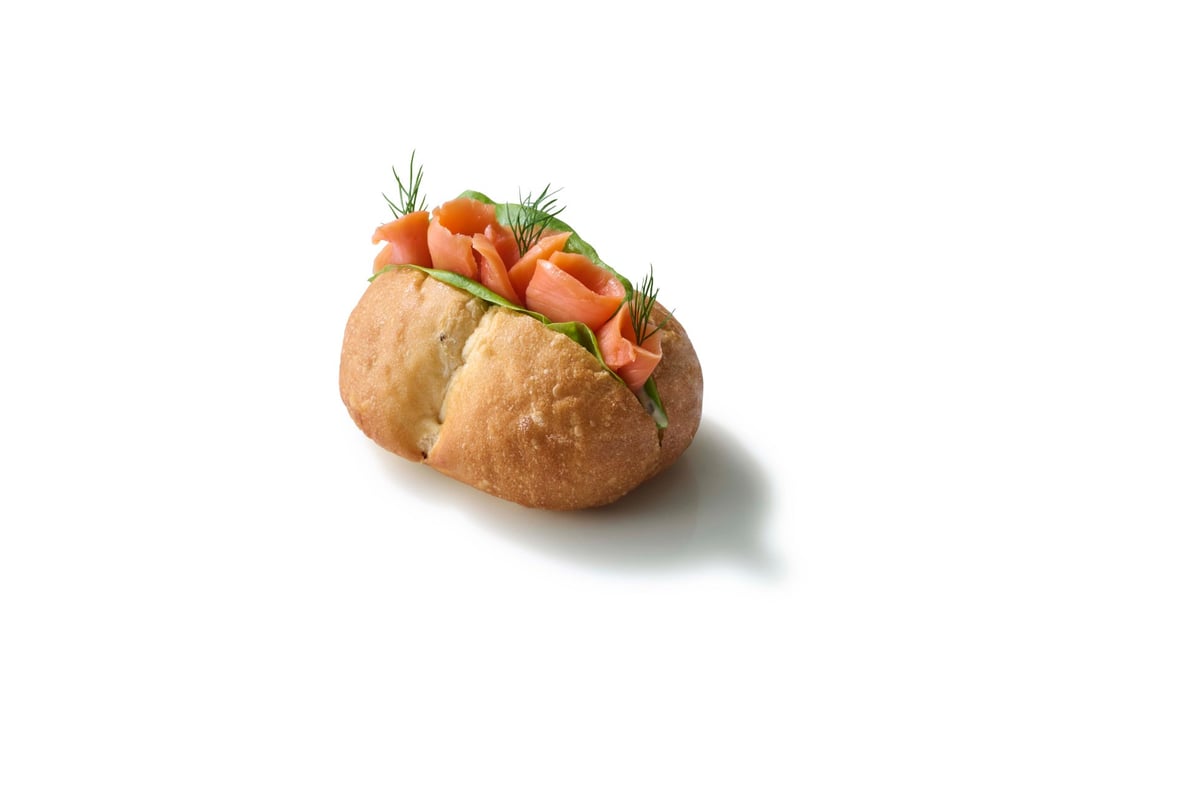 GODIVA Bakery Launches Summer Breads and New Items in Tokyo