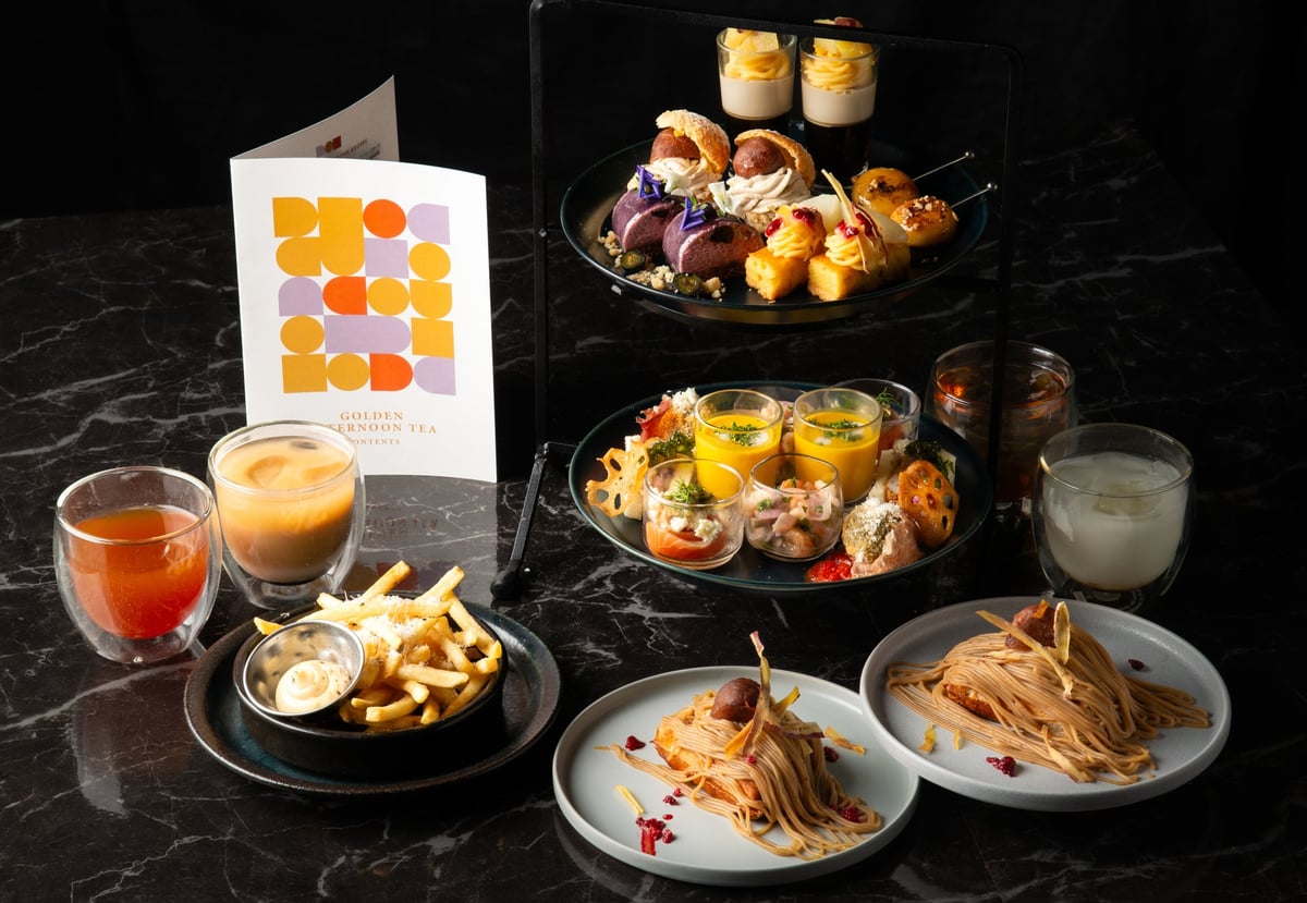 The Golden Afternoon Tea (tax included ¥3,800) will be available from August 1st. *The photo shows a set for 2 people.