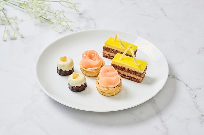 Honey Lemon and Peach Afternoon Tea KONKU Sweets (Second Tier)