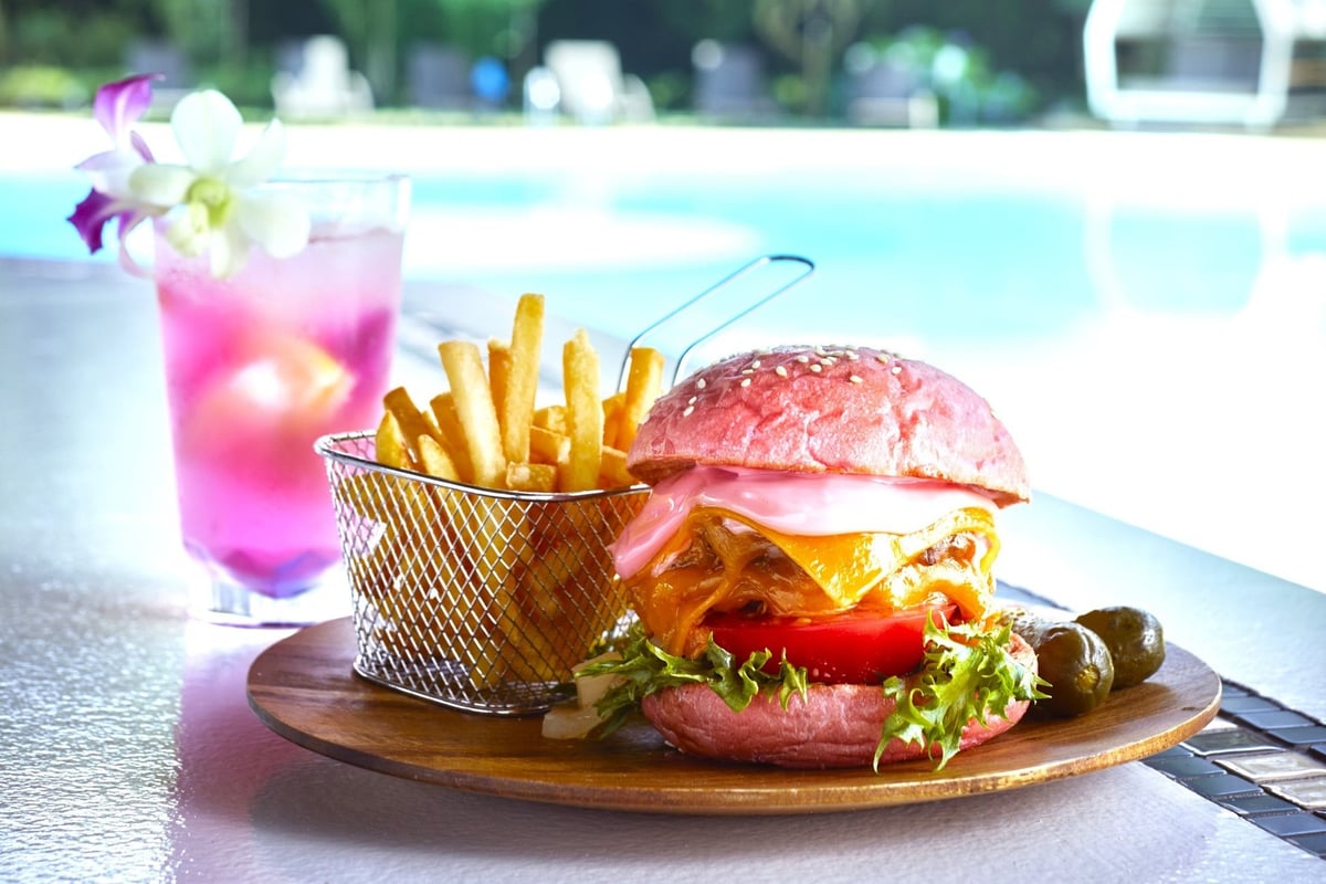Pink x Pink Smash Cheese Burger