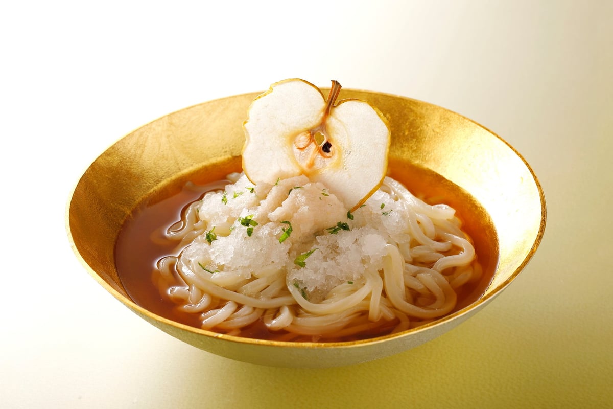 『鳥取県産ブランド梨の極みうどん』¥2,800