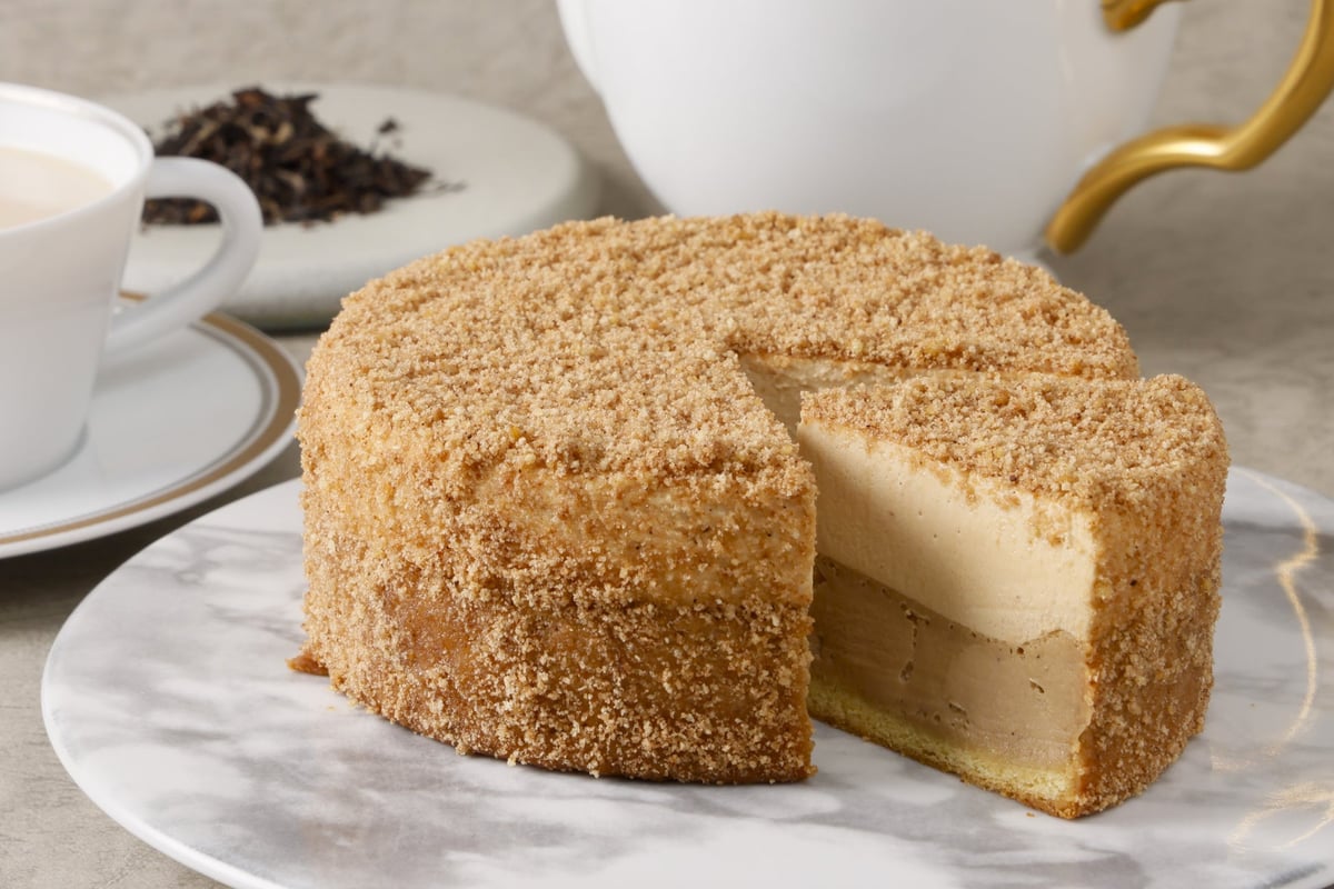 Le Royage Royal Milk Tea Sweets at Isetan Shinjuku from July 15
