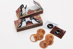 limited quantity tokyo suica penguin cream sandwich cookies dolce felice 01