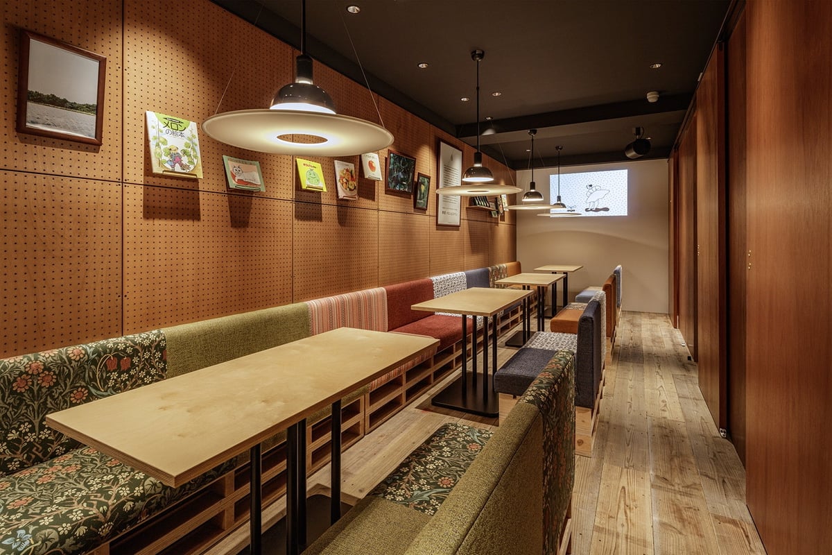 Store interior (2F)