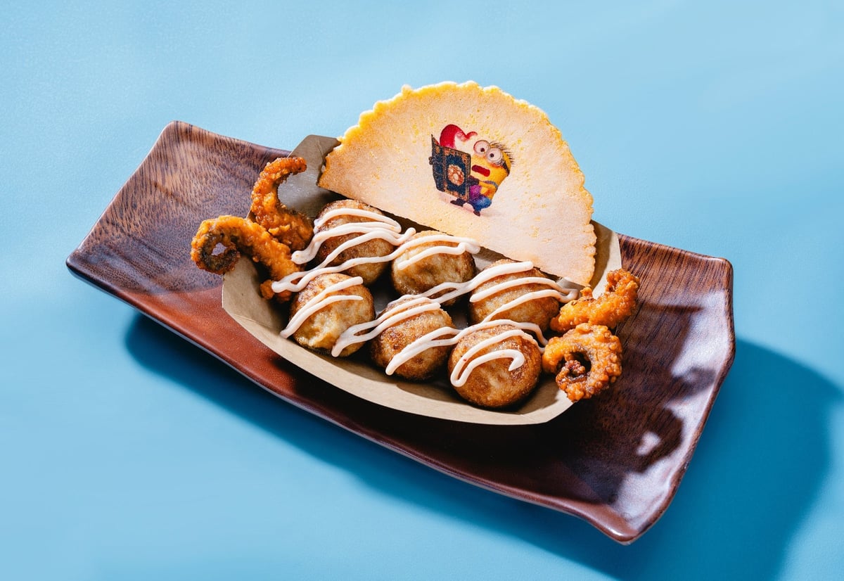 Howard's Dangerous Takoyaki — ¥850 (tax included).