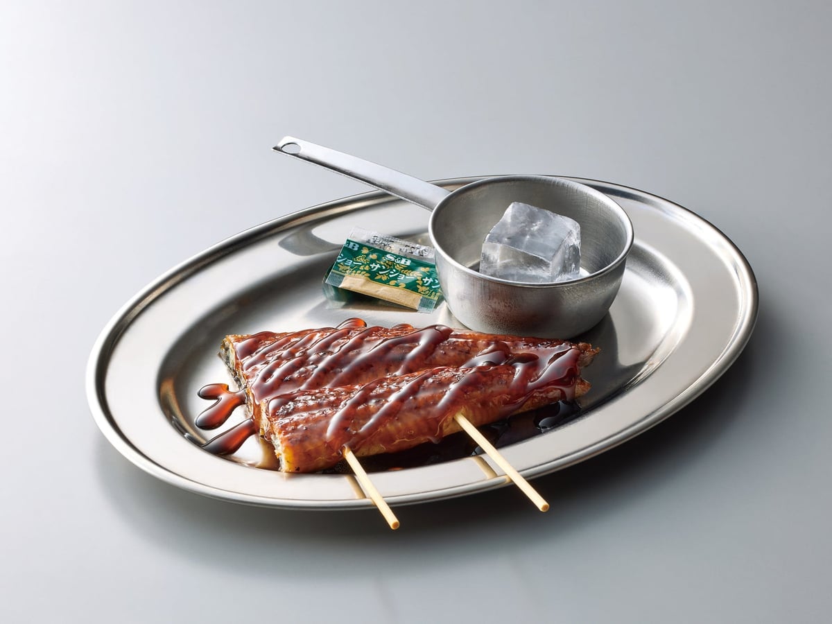 Okonomiyaki Honpo Serves Free Grilled Eel with All-You-Can-Eat Course in Japan