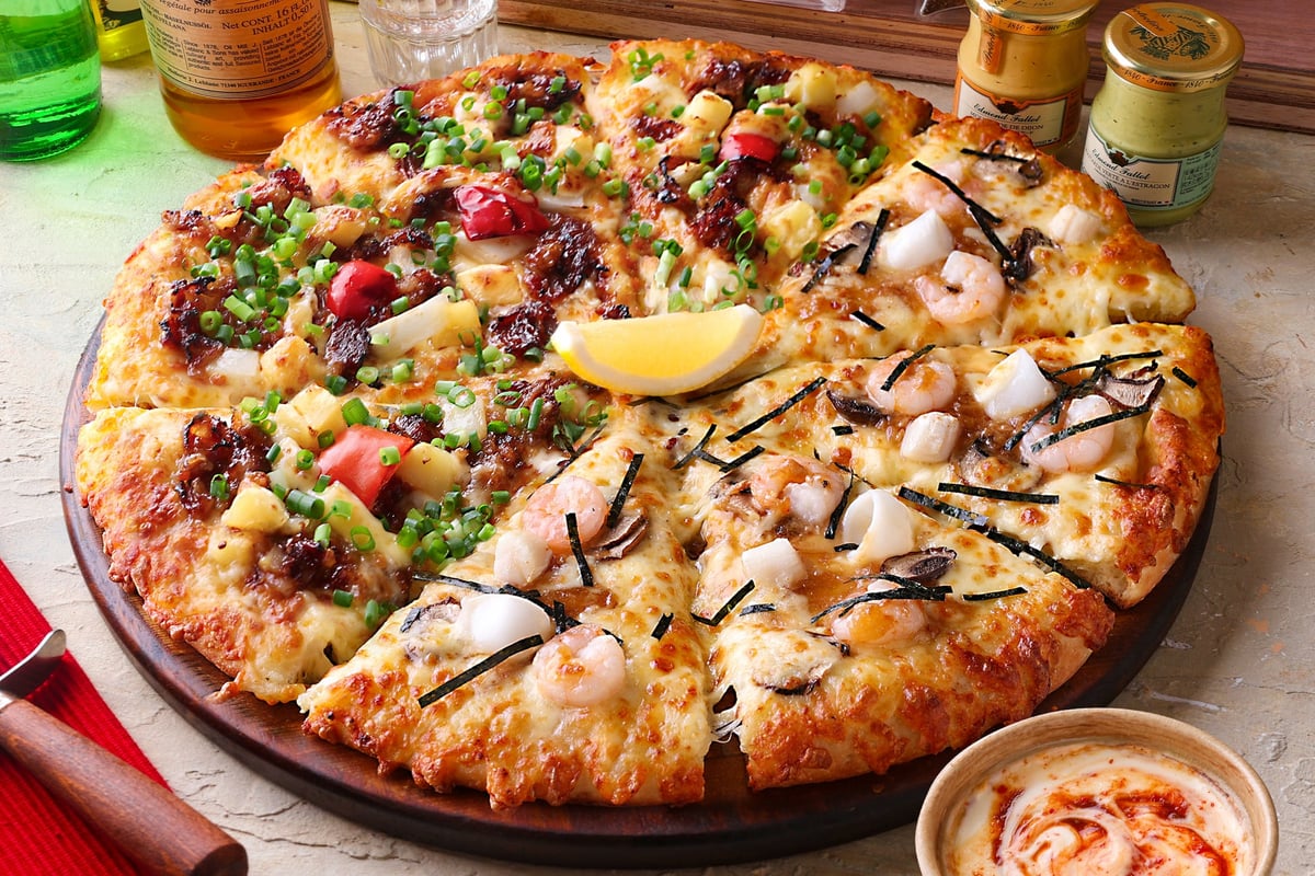 PIZZA-LA and YouTuber Kimagure Cook Launch Second Cheese-Lover’s Pizza Collaboration in Japan