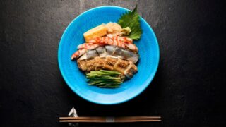 Shangri-La Tokyo Launches Edomae Chirashi Sushi with Hawaiian Poke Twist