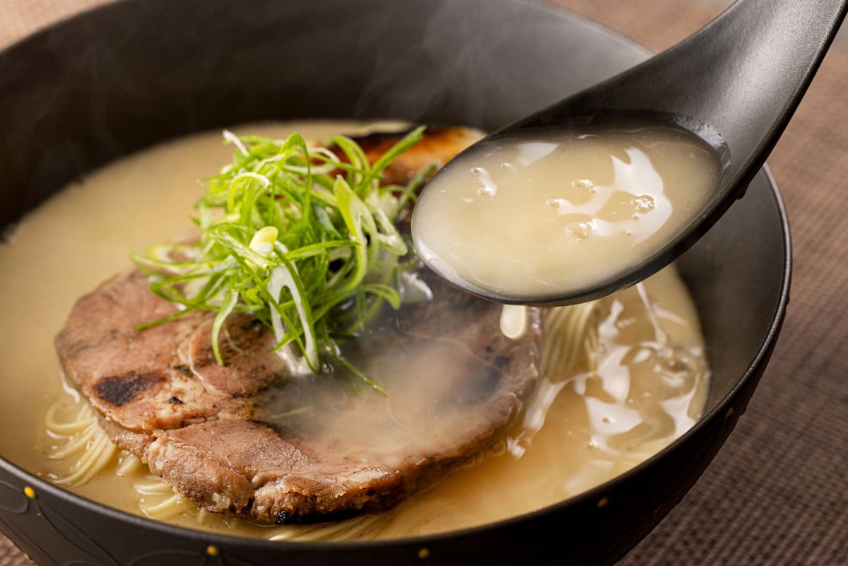 Rich chicken broth made from carefully selected chicken simmered for 10 hours.