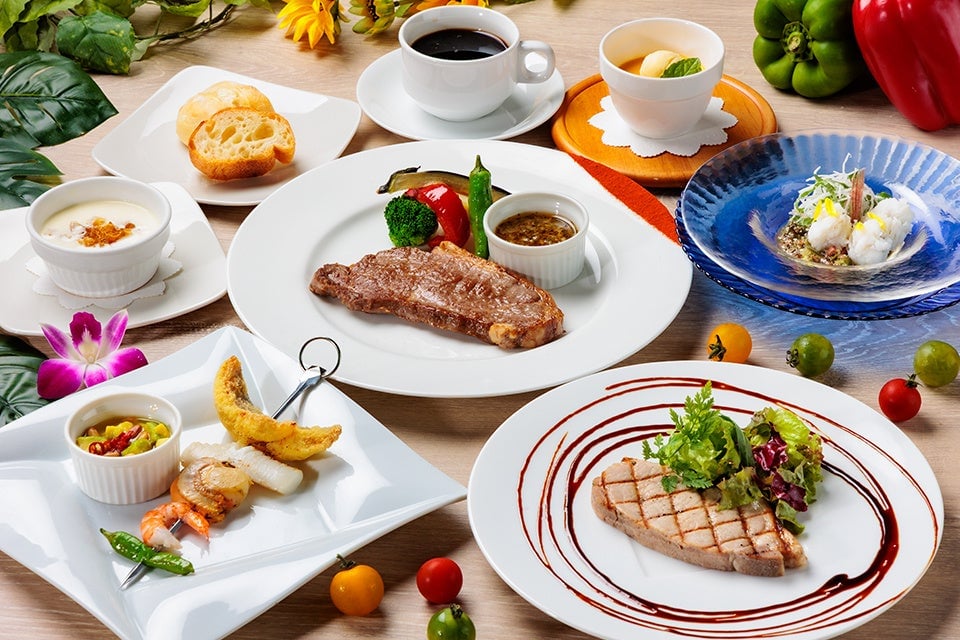 Summer Lunch Course with All-You-Can-Eat Sirloin and Seafood at Kobe Sannomiya Tokyu REI Hotel From August 1