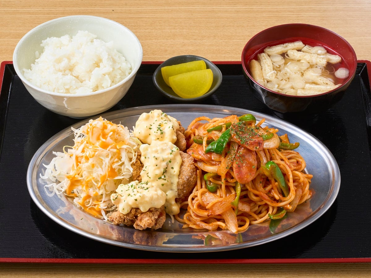 Lunch Special: Karaage Napolitan Set (rice, pickles, miso soup) — ¥880 (tax included)
