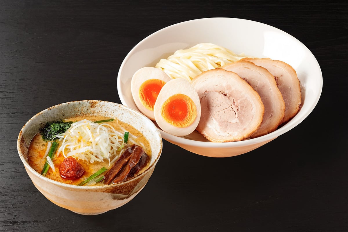 Special Spicy Miso Tsukemen — ¥1,470 (tax included)